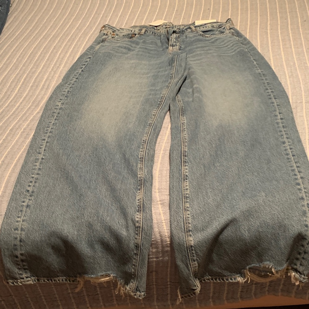 American Eagle Light Blue Denim Jeans